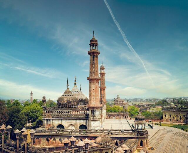 Best Places to Visit in Lucknow with Friends
